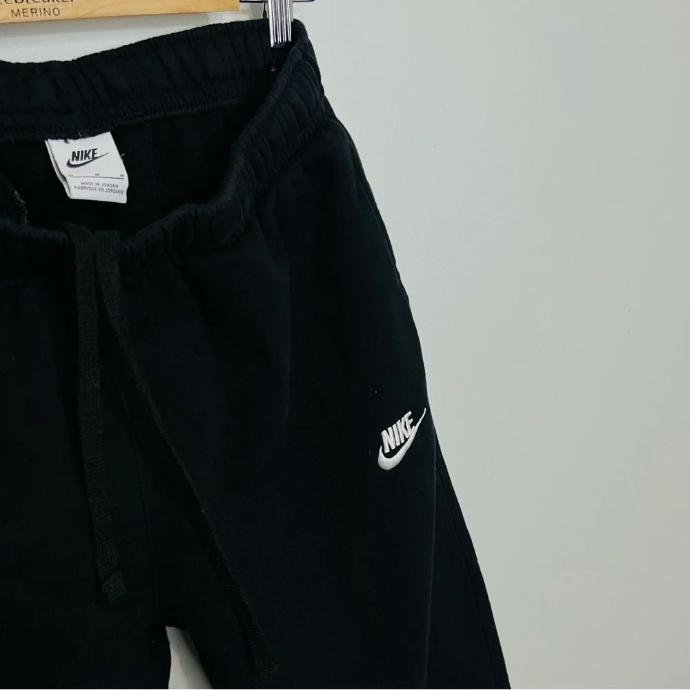 Nike Black Sportswear Fleece Club Sweatpants M